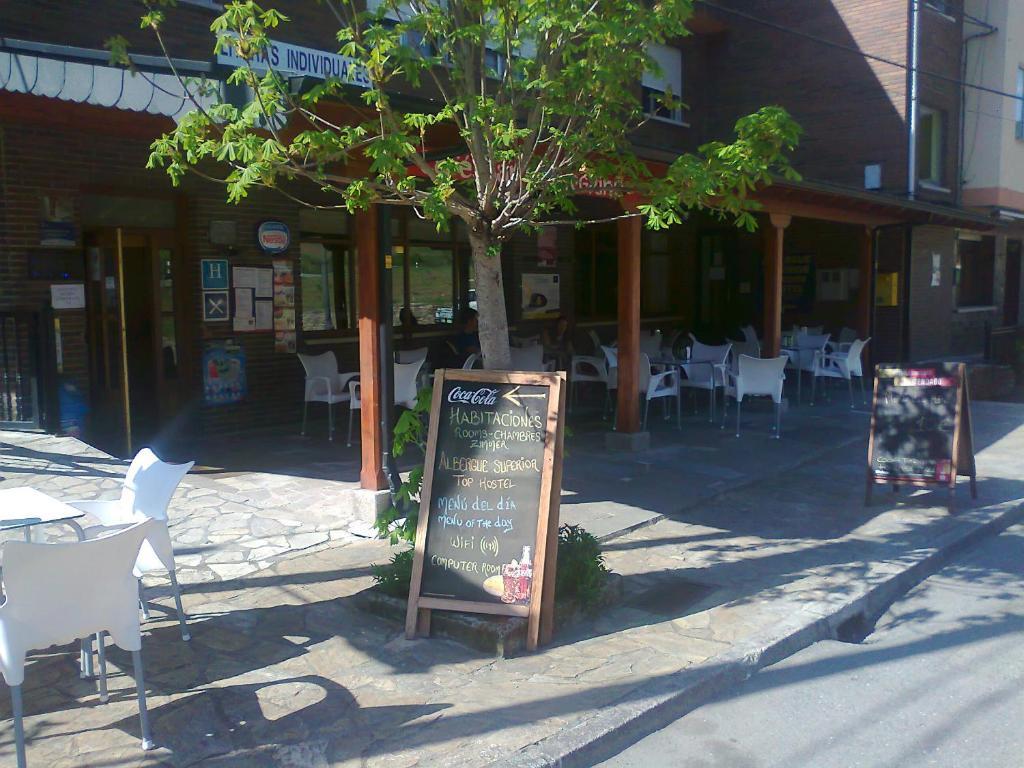 Hostal El Peregrino La Portela de Valcarce Kültér fotó